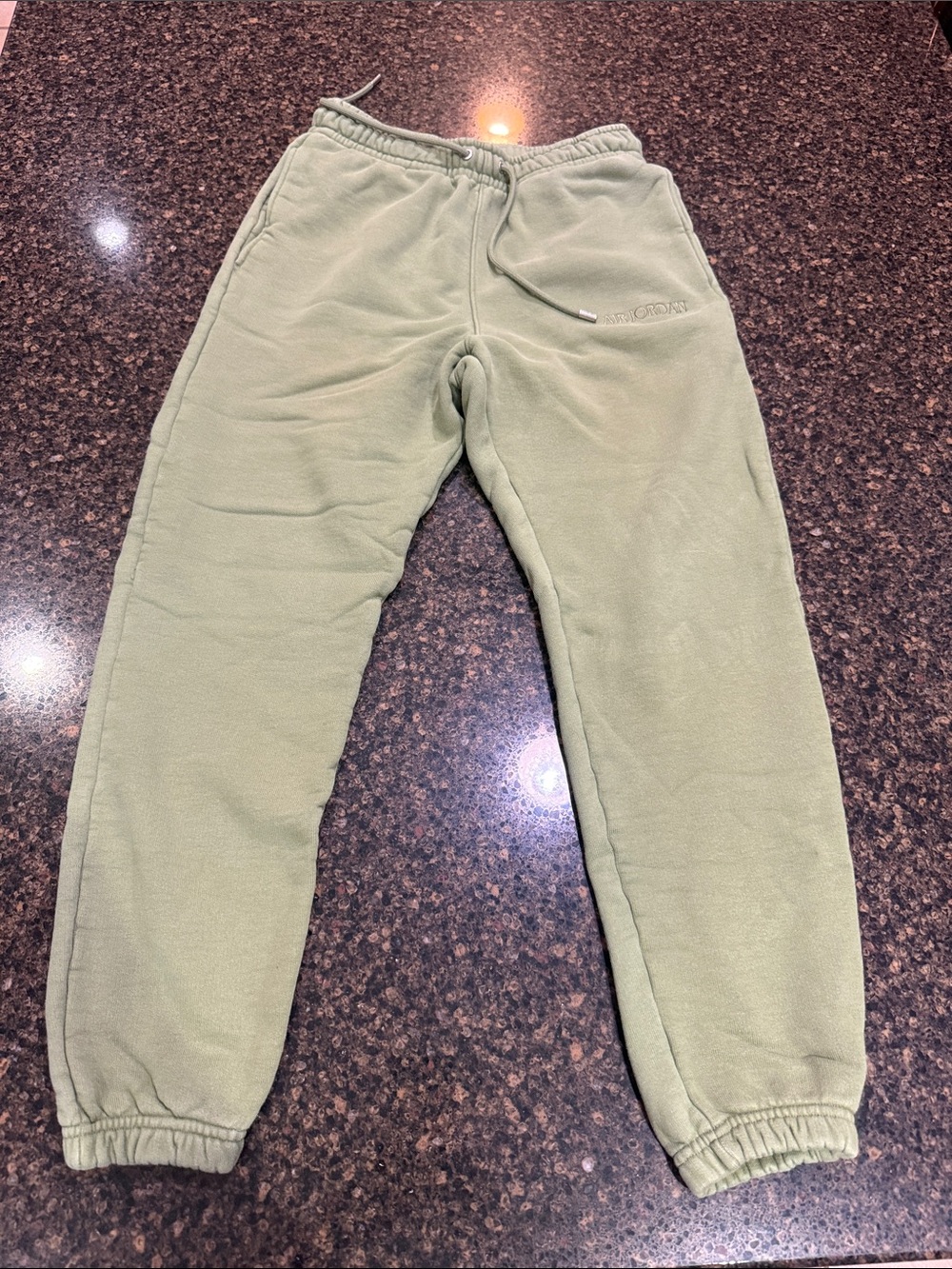 Men’s Air Jordan Olive Green Fleece Joggers - Comfortable Pull-On Pants